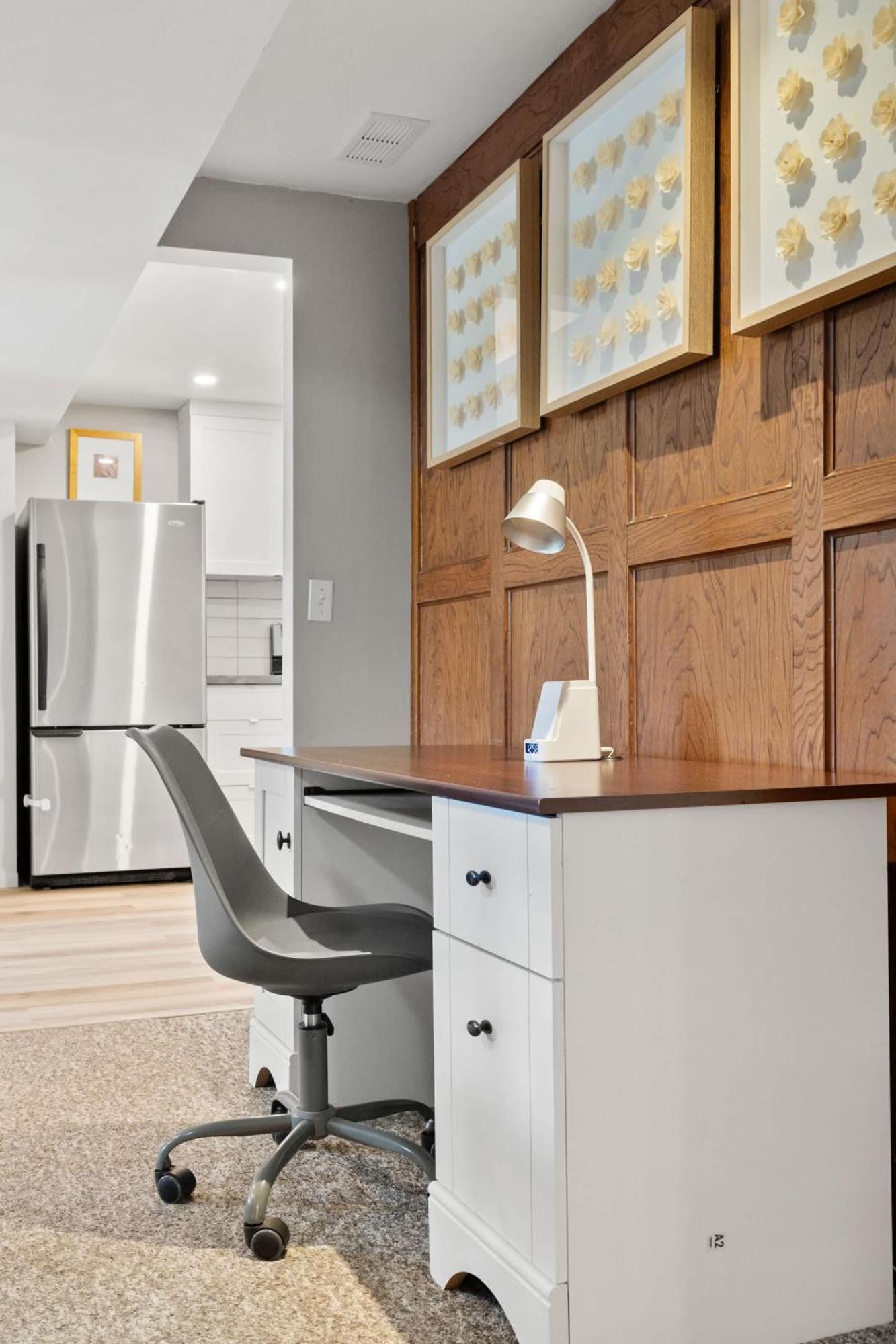 New! Enjoy Yoga Classes! Private 2 Bedroom Suite W Netflix & Banff Pass! Near Championship Golf Course! YYC Exterior foto
